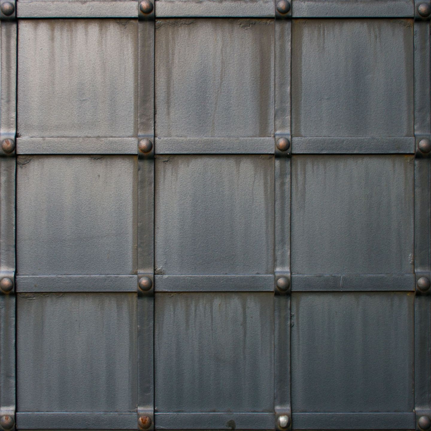 庫板與鐵皮屋:經濟實用的建築選擇